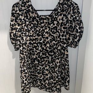 Loft leopard print semi- puff short sleeve top